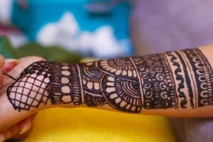 Mehandi designer artists in Zirakpur